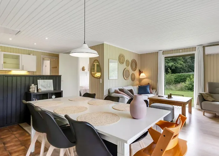 Vakantiehuis Goeran - 30km From The Sea By Interhome